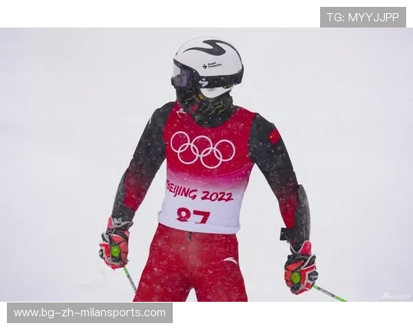 世界滑雪巡回赛中国选手在大回转项目再添奖牌 世界滑雪巡回赛中国选手在大回转项目再添奖牌